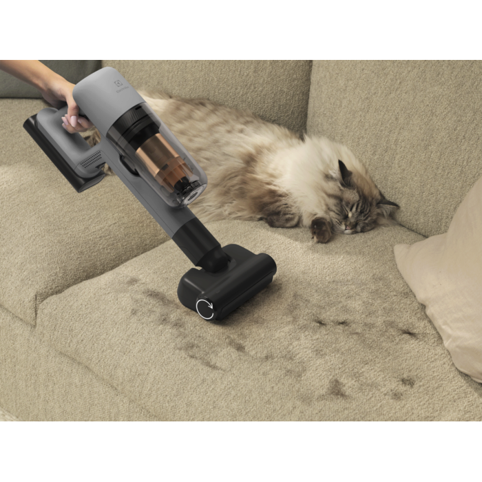 Pet+ nozzle helps removing fur from fabric and furnishings